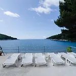 Gostinjska kuća Franka Saplunara
