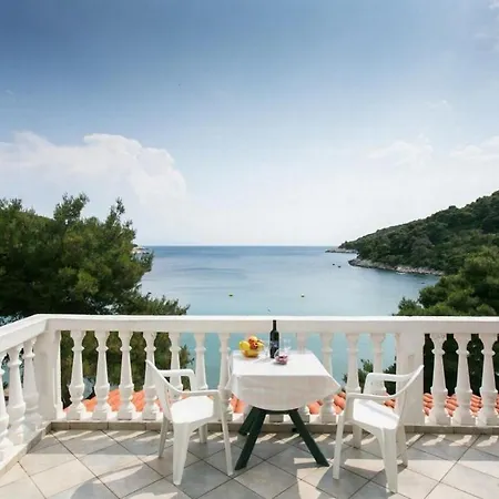 Franka Affittacamere Saplunara