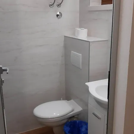 Franka Affittacamere 4*